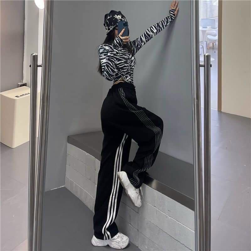 Quần ba sọc phối mí ống rộng , quần ba sọc ống rộng freesize chất dày đẹp bao đổ shop