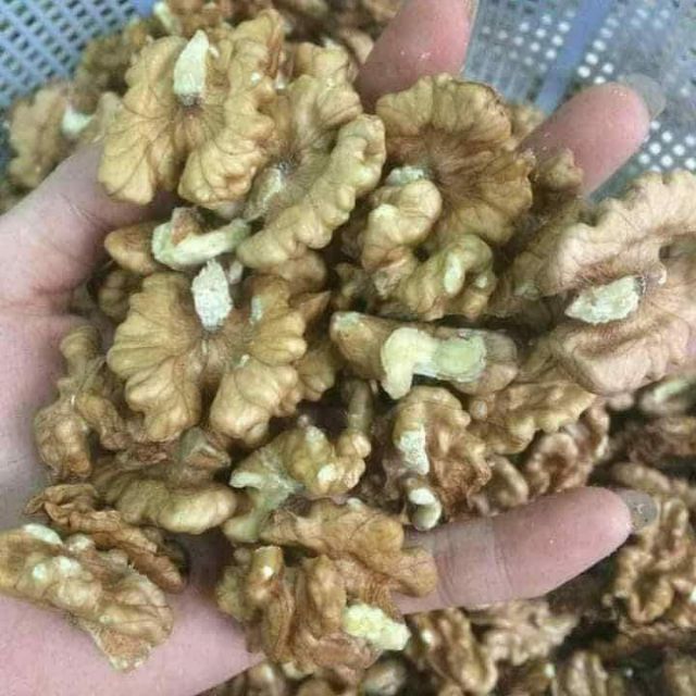 Nhân óc chó khô