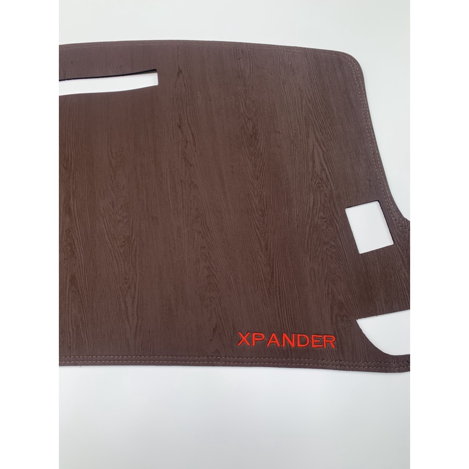 Thảm taplo da vân gỗ Xpander 2018 -2021, thảm taplo da vân gỗ may thiết kế theo xe Xpander cao cấp hàng dày đẹp