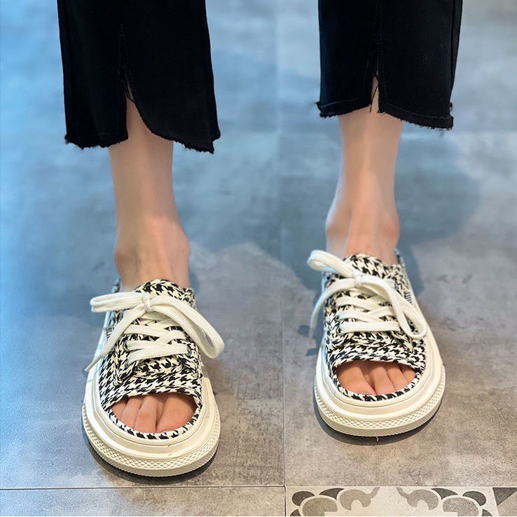 (Xả lỗ)  Giày sục hồ ly đính đá sang chảnh