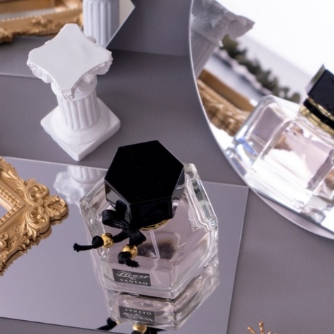 TẤM GƯƠNG PHẢN CHIẾU