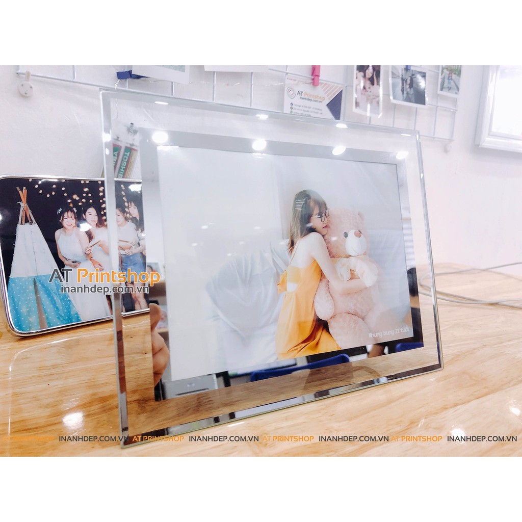 KHUNG ẢNH ĐỂ BÀN - Kính tràn sang trọng ngày cưới. | BigBuy360 - bigbuy360.vn
