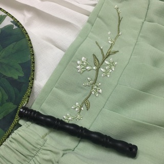 Hanfu cách tân dáng nữ sinh (có ảnh thật)
