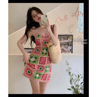 Đầm ren hoa dáng ôm body 2 dây thời trang!