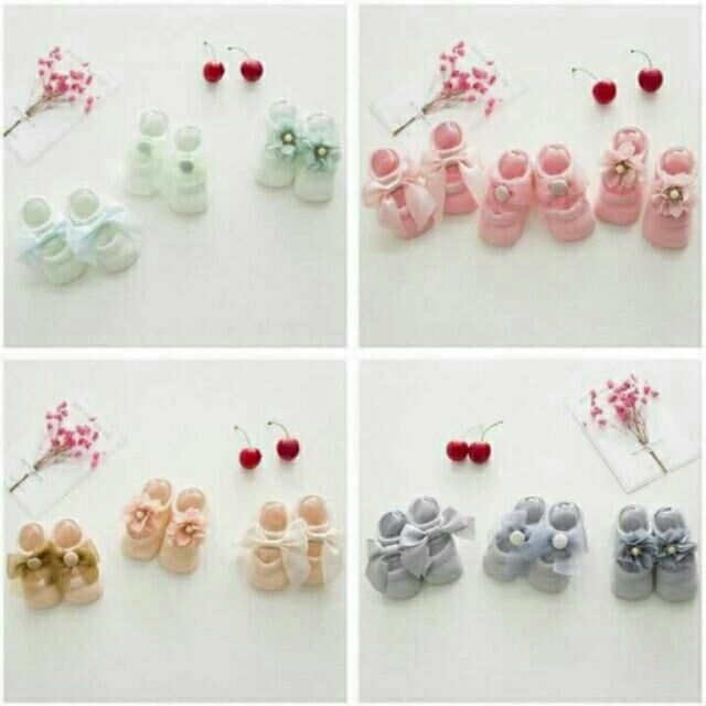 Sét 3 đôi tất hai nơ có chống trượt cho bé sơ sinh đến 10 tháng tuổi