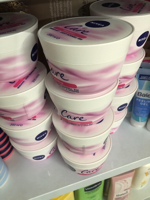 Kem dưỡng thể Nivea Soft 200ml - Đức ( mua 4 tặng 1 ) | BigBuy360 - bigbuy360.vn