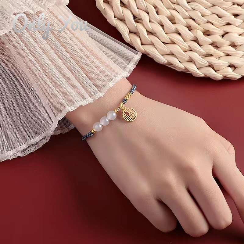 Vòng Đeo Tay Dây Bện 18K Phối Mặt Đá Ngọc Bích Màu Vàng Kim