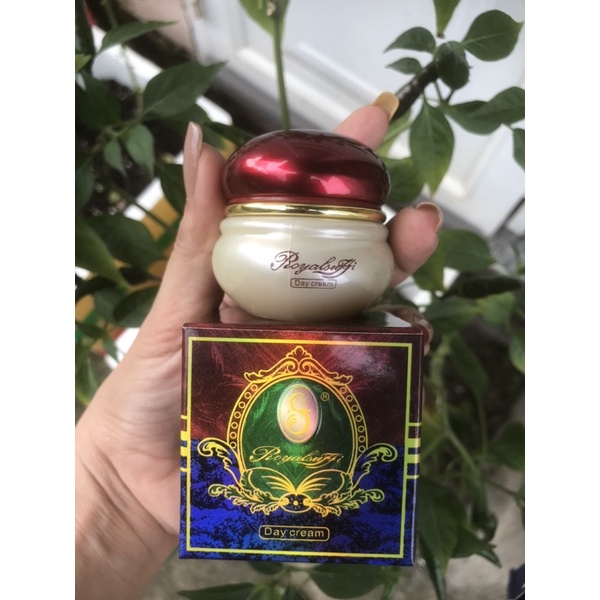 Kem quét nám thần tốc ROYA