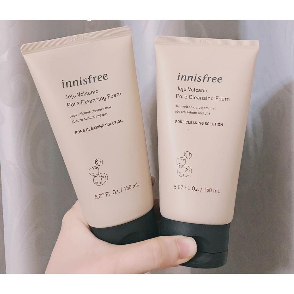 Sữa Rửa Mặt Tro Núi Lửa Innisfree Jeju Volcanic Pore BHA Cleansing Foam