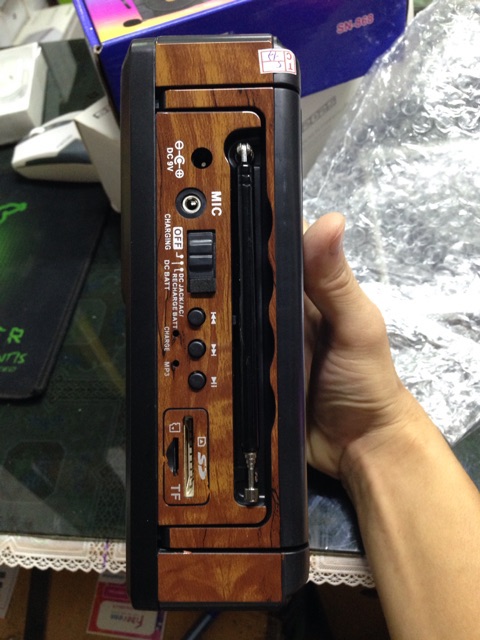 Đài radio FM-DC 9999 BH 6 tháng có cổng usb và thẻ nhớ ĐÀI Fm CHO NGƯỜI CAO TUỔI