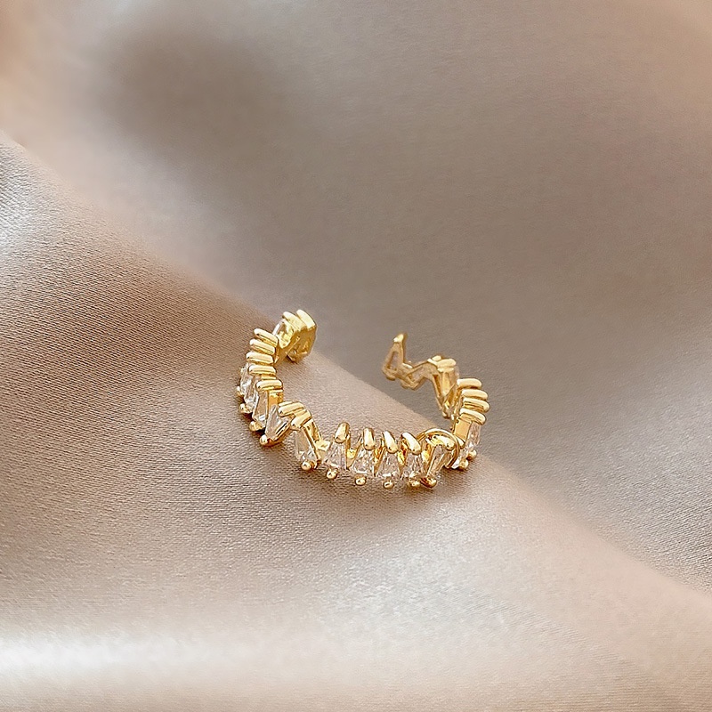 Nhẫn đính đá zircon 2021 thời trang cho nữ