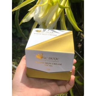 Kem face sắc dược dưỡng da.