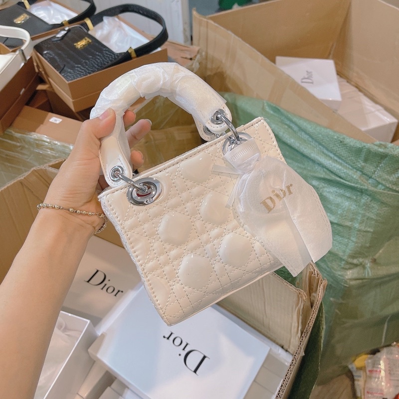 TÚI DIOR BÓNG KHOÁ BẠC Size 17cm FULLBOX