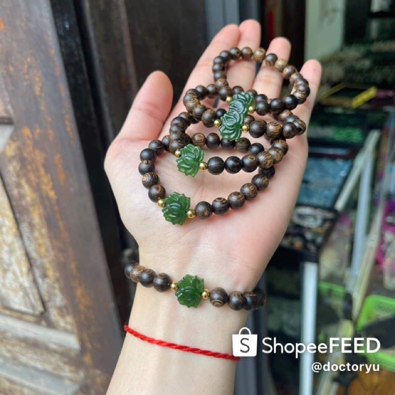 Vòng tay Trầm hương Sánh chìm mix hoa sen ngọc bích + bi vàng tây 10k
