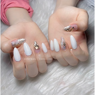 Nail box trắng sữa mix đá