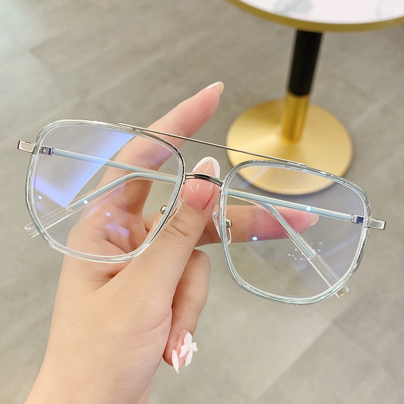 Kính Mát Gọng Lớn Trong Suốt Chống Ánh Sáng Xanh Thời Trang Cho Nữ