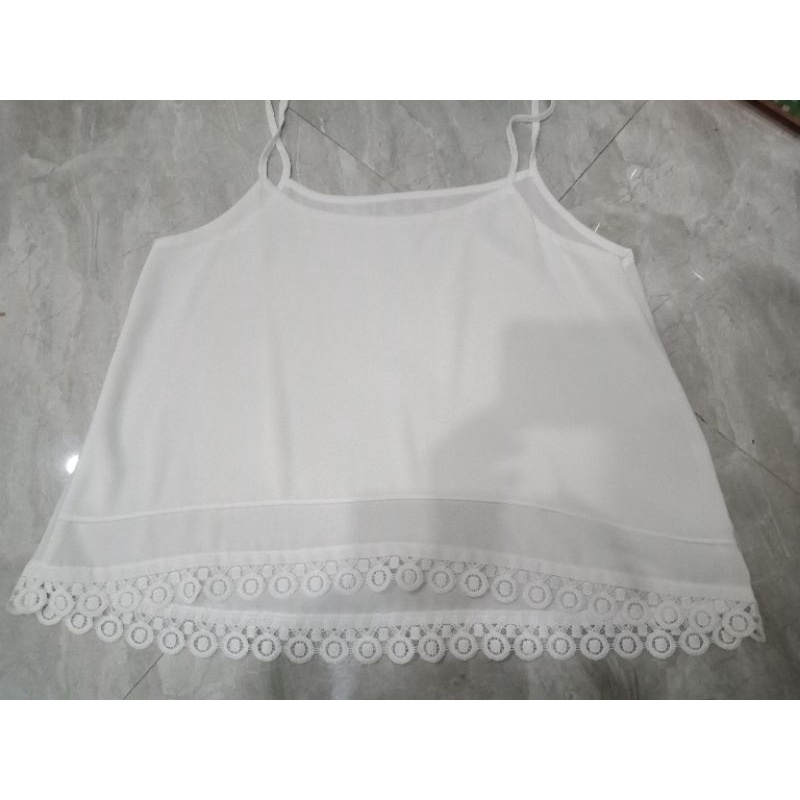 Áo dây trắng hàng Gumac