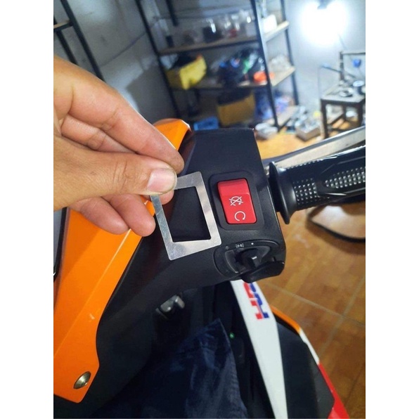 Pat Chế Nút Đỏ Tắt Máy Tạm Thời Cho Xe Winner X Chất liệu Sắt