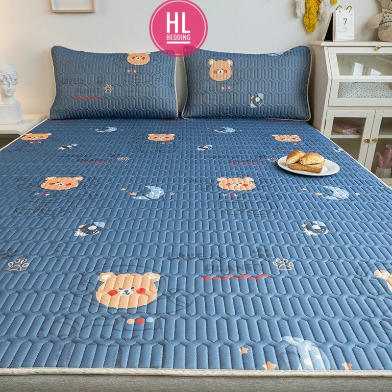 Chiếu điều hòa cao su non 5D  Gấu xanh HL Bedding vải lụa Tencel mát cao su non Latex mềm mịn đủ kích thước m6/m8/2m2