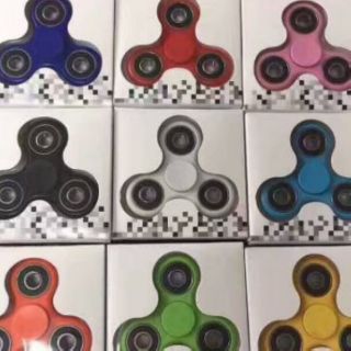 Hand spinner con quay giảm stress