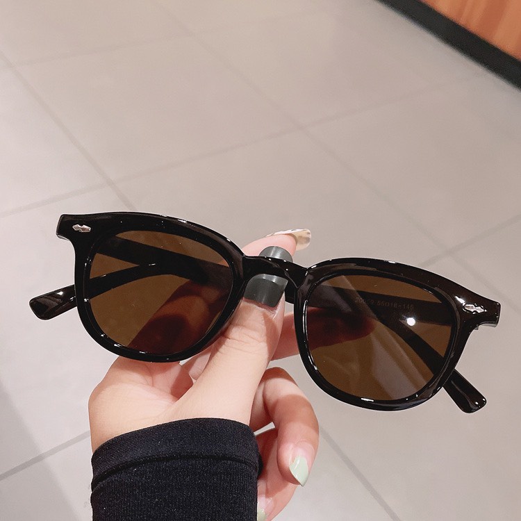 Kính Form tròn Nam Nữ  552 Chất liệu nhựa hàn quốc kiểu dáng hot trend