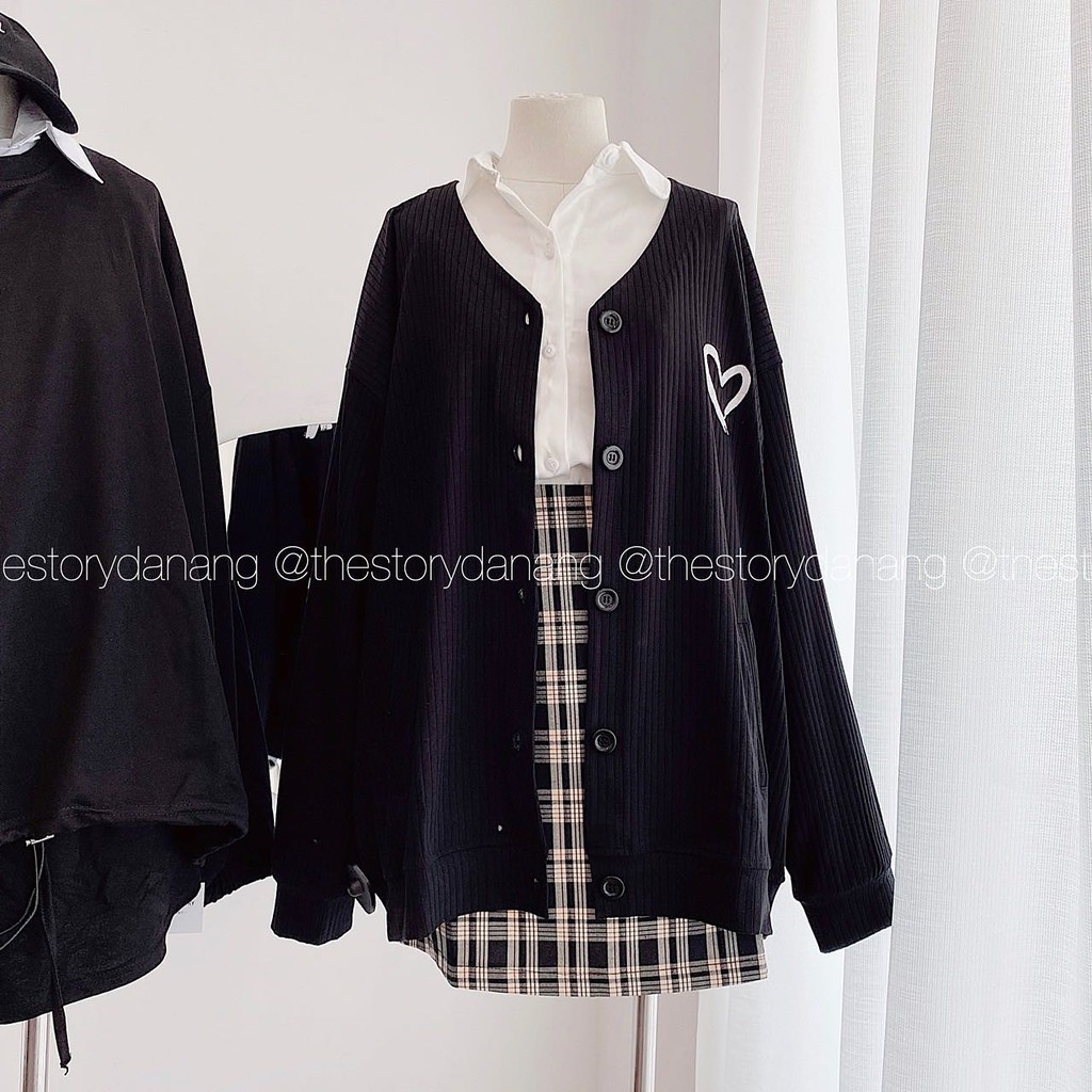 [STORY MADE] [STR] [ẢNH THẬT SHOP CHỤP] Áo cardigan vải tăm, trái tim trước ngực A2040 | BigBuy360 - bigbuy360.vn
