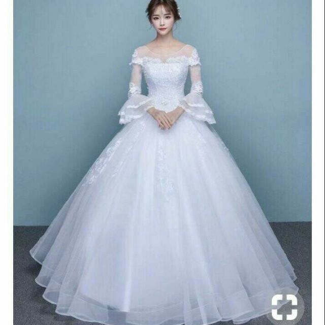 Váy  cưới tùng rộng