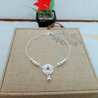 Lắc chân bạc thật