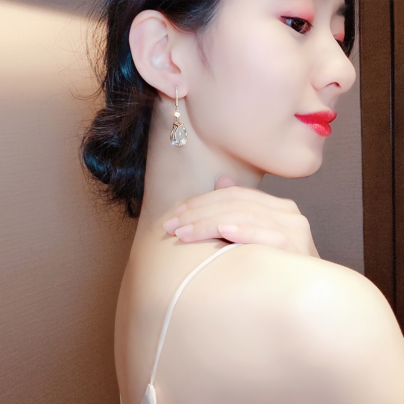 Khuyên tai dáng dài đính đá hình hoa tulip dễ thương thời trang