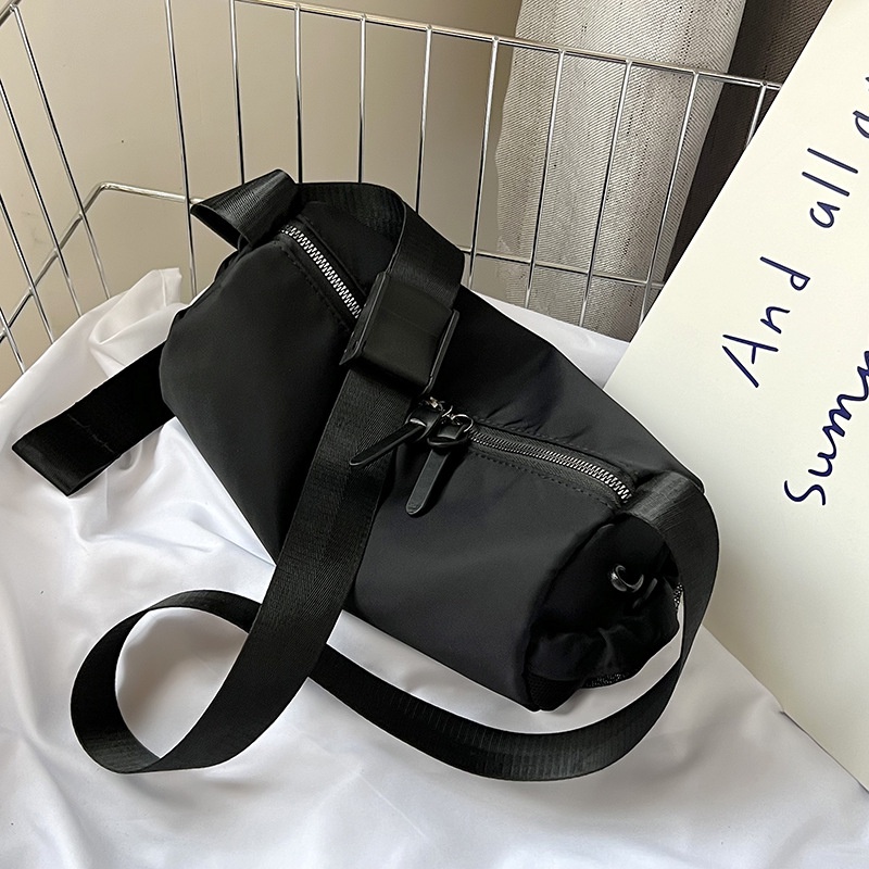 Túi Đeo Chéo Vai Dung Tích Lớn Màu Xanh Dương Chất Liệu Nylon Thời Trang Mùa Hè 2022 Mới Cho Nữ