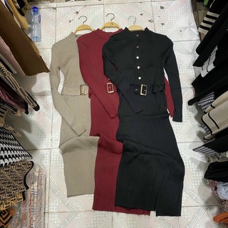 Váy len body khuy kèm đai