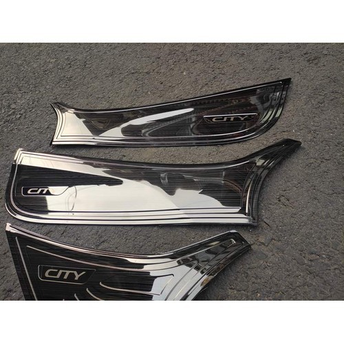 Ốp chống xước tapli cửa Honda City 2016-2020 titan tặng kèm keo 3M