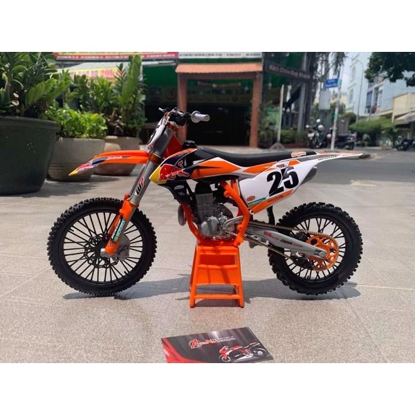 MÔ HÌNH XE ĐỊA HÌNH OFFROAD KTM 450 SX-F NUMBER 25 REDBULL 1:6 MAISTO 5409