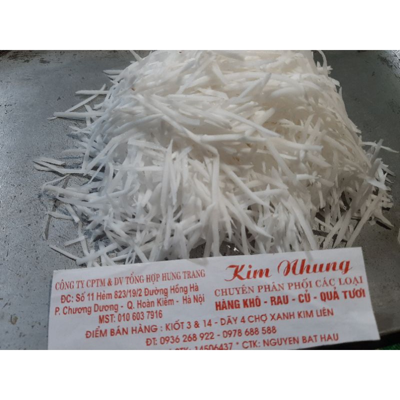 Dừa tươi nạo sợi  dùng để nấu xôi, ăn chè, làm kem, làm nhân bánh...