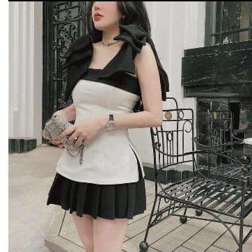 Áo Trắng Đen Xẻ Tà Bèo Nơ Vai