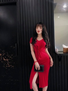 Đầm body xoắn bụng