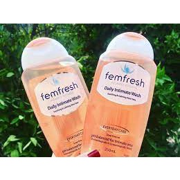 Dung dịch vệ sinh dùng hằng ngày Femfresh Cam Femfresh Daily Intimate Wash 250ml UK