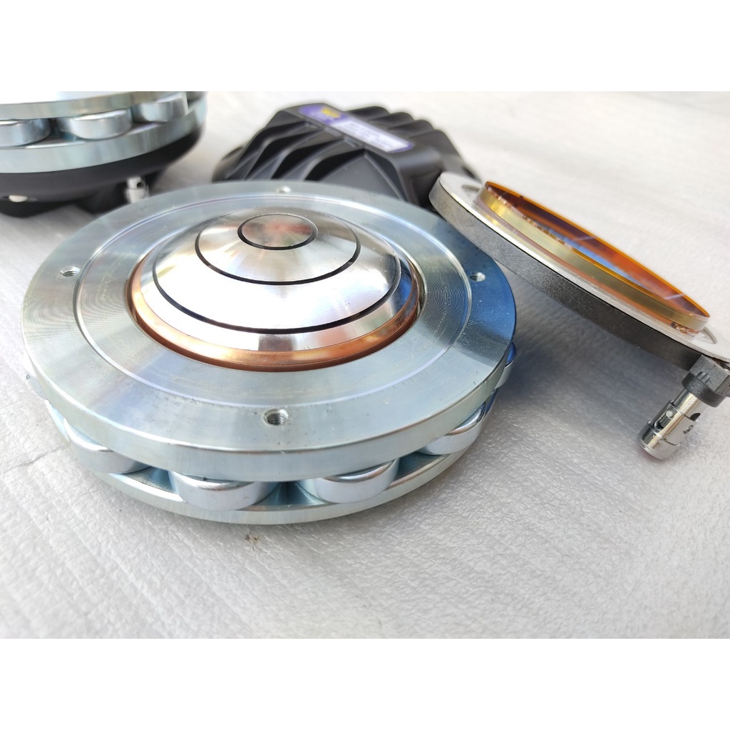 Treble kèn sân khấu 850 RCF neo bi mâng kim loại viền đồng - giá 1 loa