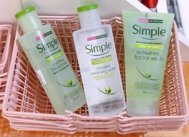 Sữa Rửa Mặt Simple Gel Kind To Skin Refreshing Facial Wash Gel 150ml