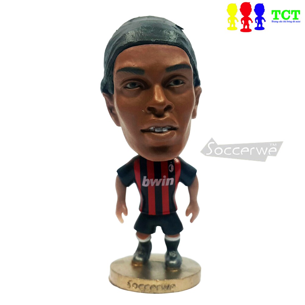 Tượng cầu thủ bóng đá Ronaldinho Clb milan