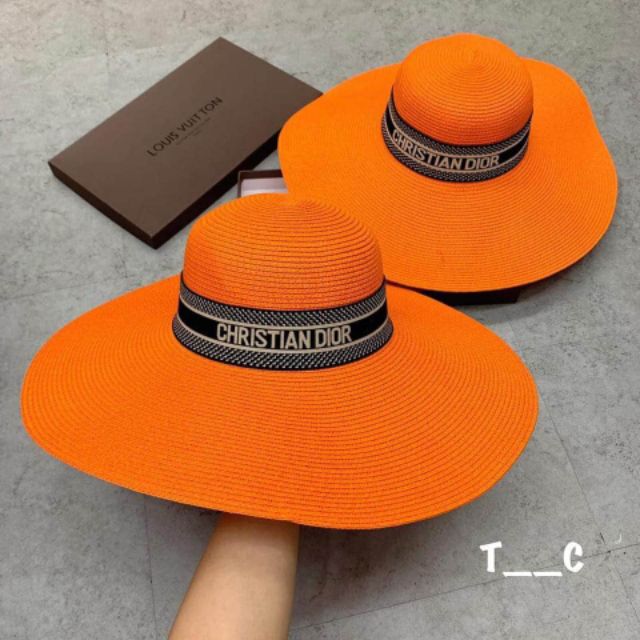 Mũ cói đi biển vành rộng đai dior sang chảnh