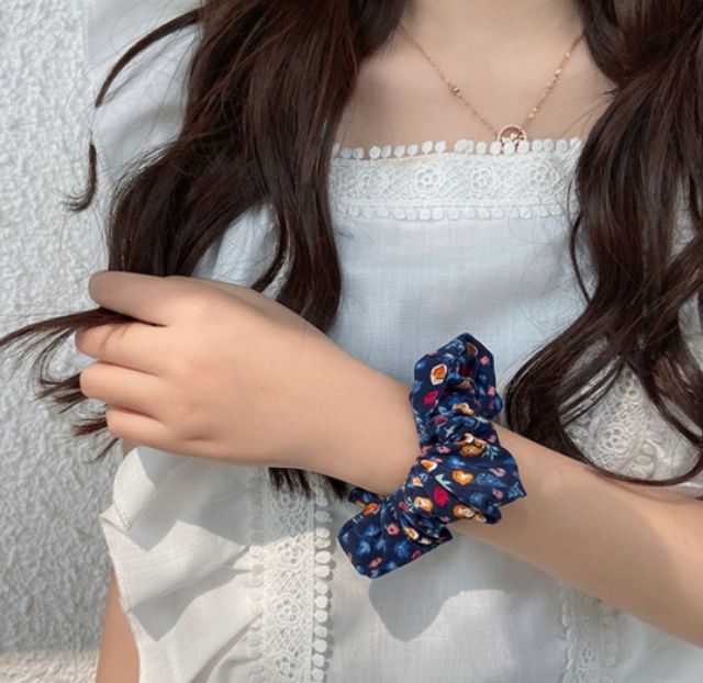 Cột Tóc Vải Scruschies Nhiều Màu.