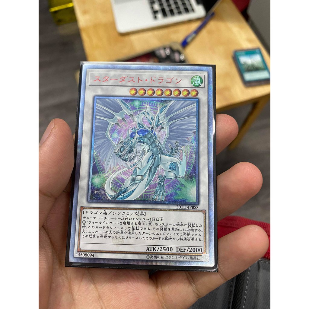 Lá bài thẻ bài Stardust Dragon - 20th Secret Rare - Tặng bọc bài nhựa bảo quản