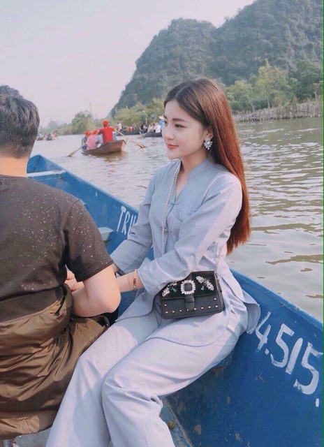 Bộ đi chùa , cổ tàu thêu sen màu nâu , bộ đà đi chùa