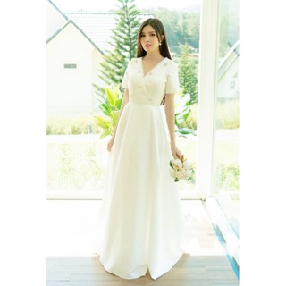 Đầm cưới Hàn Quốc cổ V đính đá tay con phi trắng cao cấp