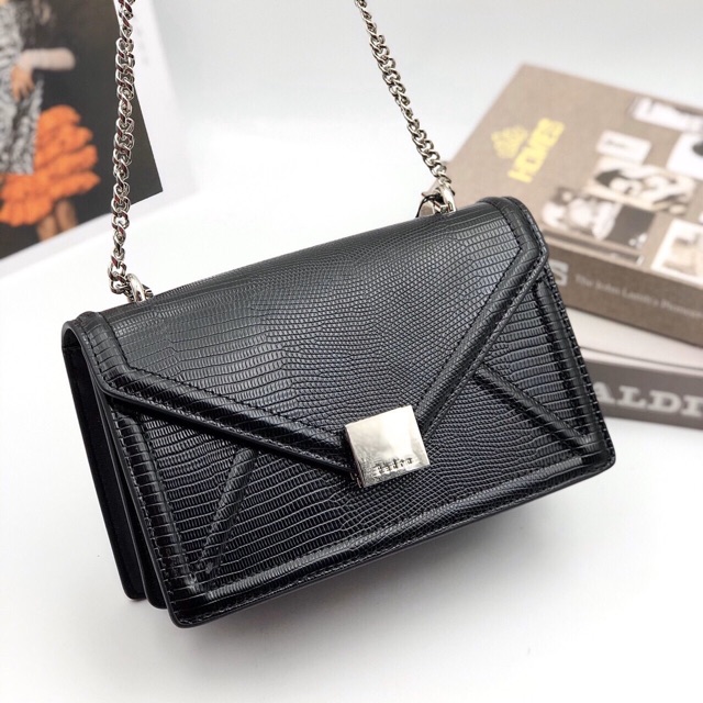 TÚI PEDRO NẮP BÌ THƯ VÂN