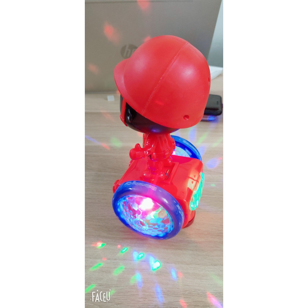 Trò chơi con mực Squid game xe thăng bằng xoay 360 độ, phát nhạc có đèn led vui nhộn