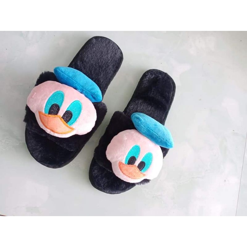 Dép mang trong nhà cao cấp.