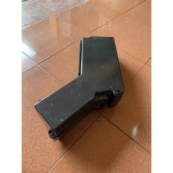 Vỏ bình acquy xe đạp điện Ninja màu đen nhựa công ty