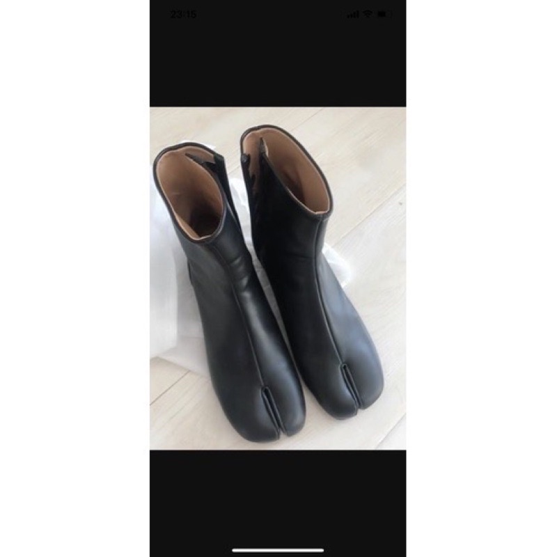 Giày boot nữ xẻ móng heo MAISON MARGIELA gót 3,5cm order